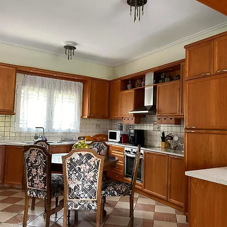 La Casa Tzortzina Kókkinon Nerón