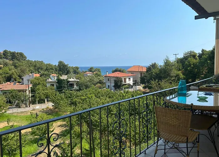 La Casa Tzortzina Kókkinon Nerón