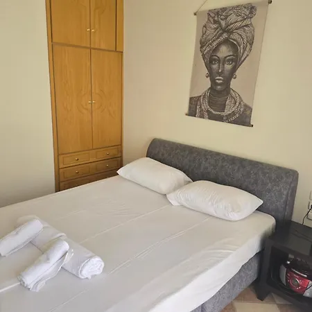 La Casa Tzortzina
